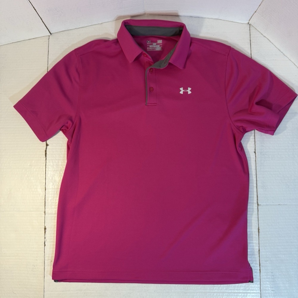 Under Armour UA Mens Heat Gear Polo Golf Shirt Pink Solid Large L Loose EUC Logo
